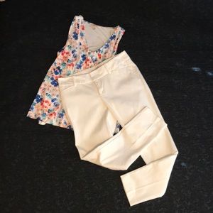 Skinny stretch white capris size 6